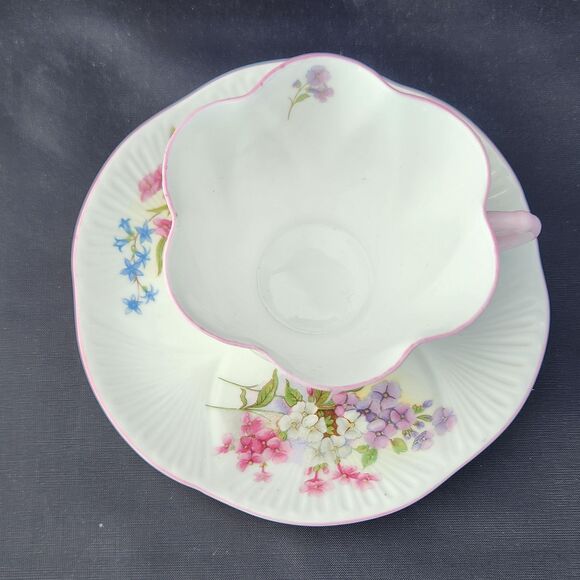 Stocks Pattern Tea Cup Dainty Shape by Shelley Bone China Spring Flowers England - Picture 3 of 7